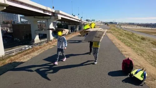 チキチキ!土手すべり大会!